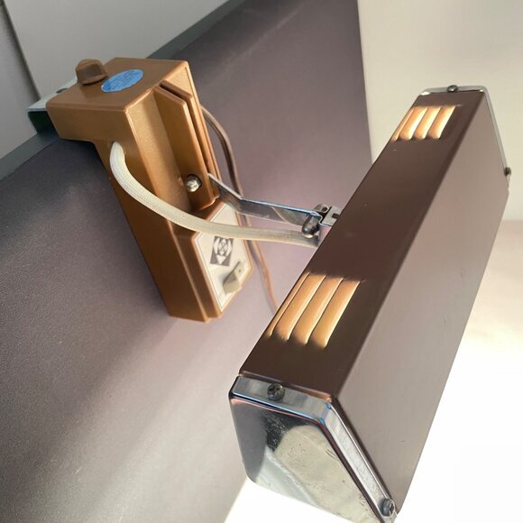 Headboard‎ Bed Reading Lamp MCM Adjustable Clamp Metal Butterscotch Brown Works - Picture 1 of 16